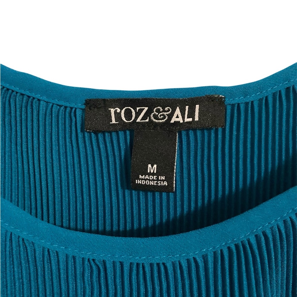 Roz & Ali Teal Pleated Lace Top Blouse Size M